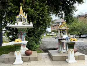 banana spirit house living like im dying 1