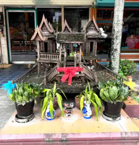 house spirit house living like im dying