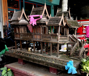 side house spirit house living like im dying