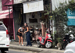 living like im dying monkey attack1