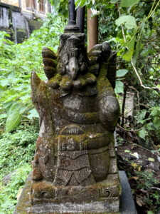 ubud moss statue living like im dying