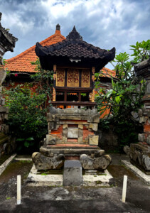 living like im dying family compound