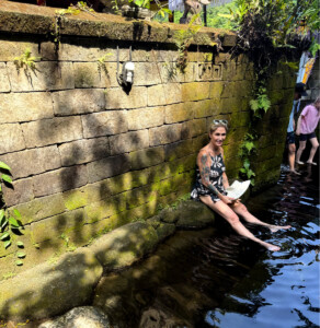 living like im dying me soaking