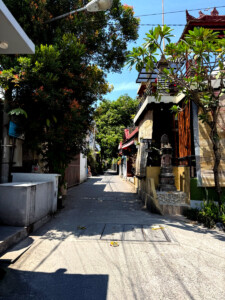 living like im dying narrow street sanur