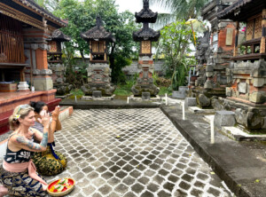 living like im dying prayer ubud