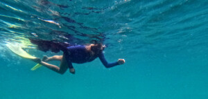 living like im dying me in the sea hee hee