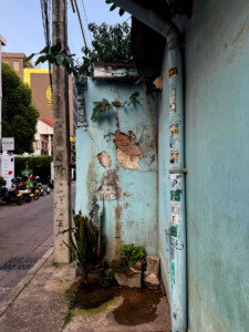 Hot in Vientiane and One Massage Too Far 10 vientiane cool corner laos