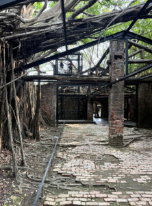Tianan's Anping Tree House: Putting the Pieces Together 5 anping tree house tainan three
