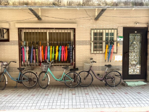 The End of the Living Like I'm Dying Tour 8 colored umbrellas taipei taiwan